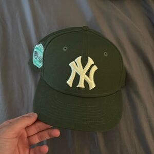 olive green new york yankees fitted